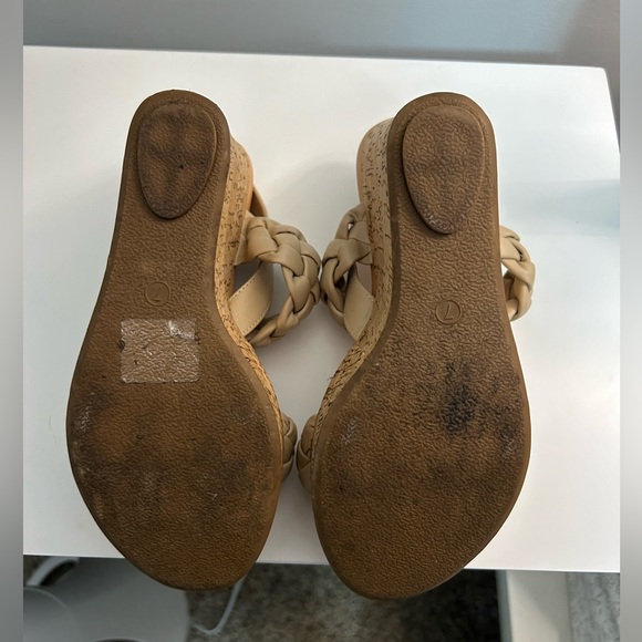 Wedge Heels - Picture 4 of 5